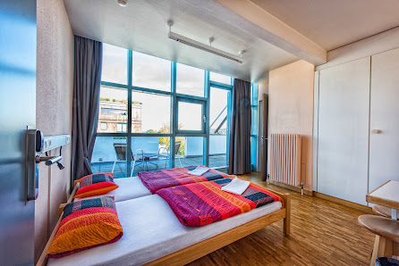 Geneva Hostel thumb 7
